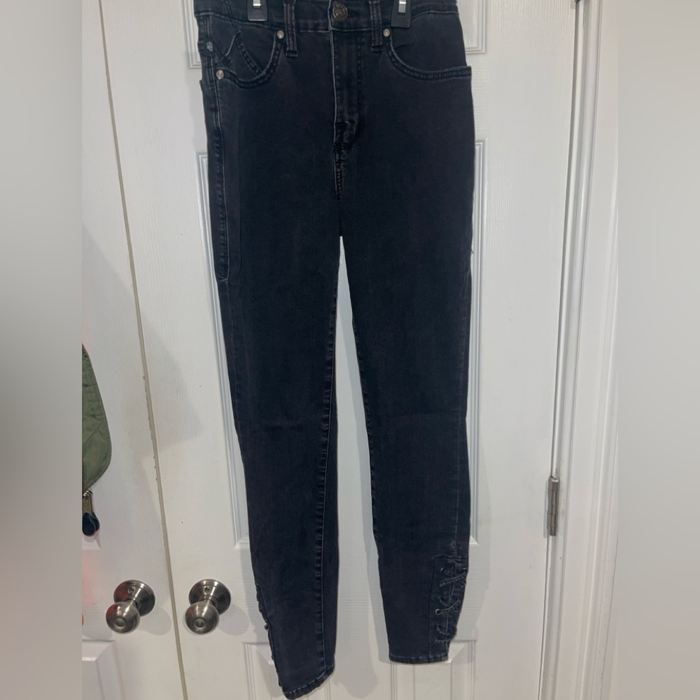 Rock & Republic Denim Rx The Slimming Denim Cure High Roller Legging 6M